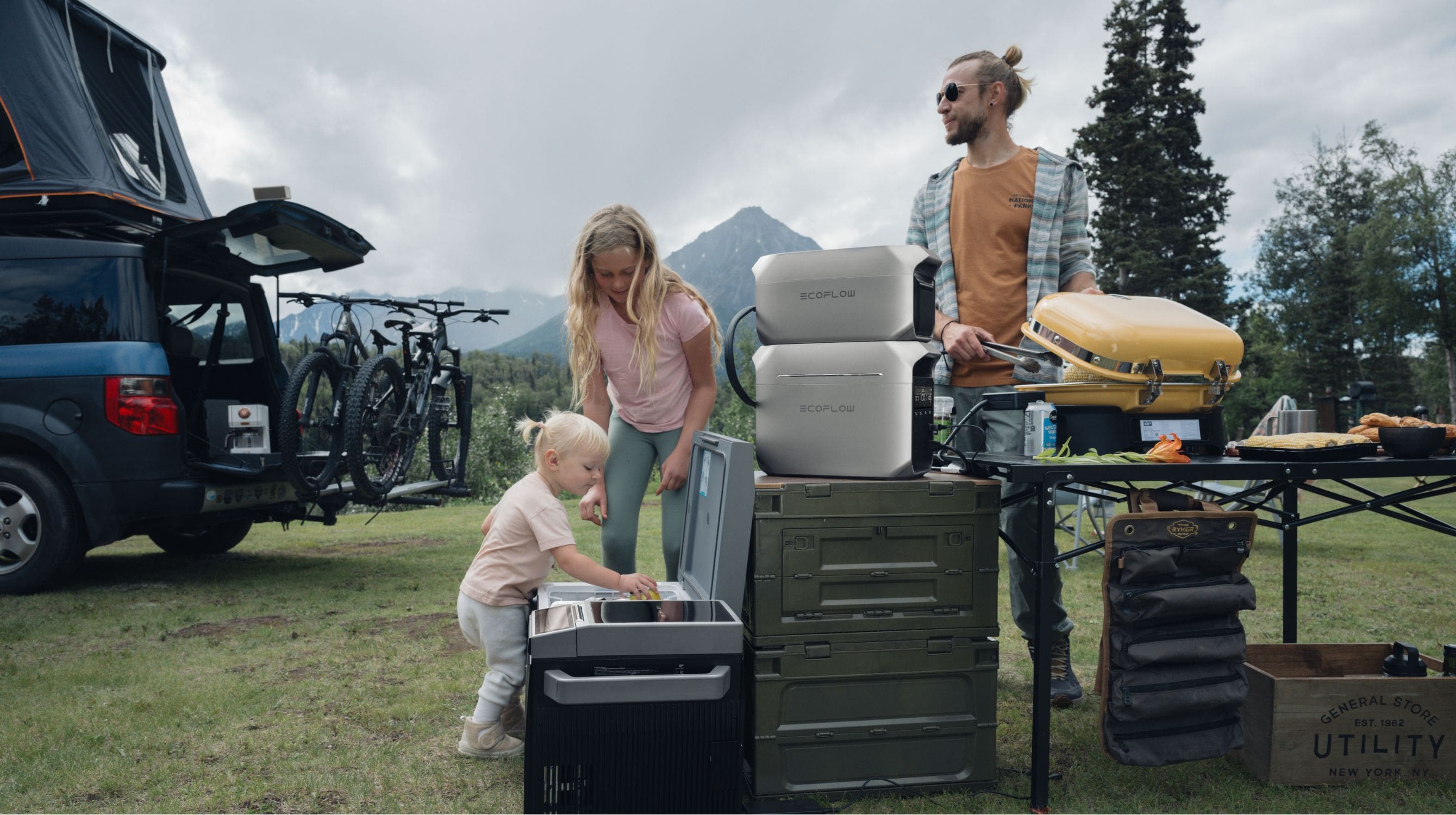 EcoFlow DELTA 3 Plus Portable Power Station in camping area